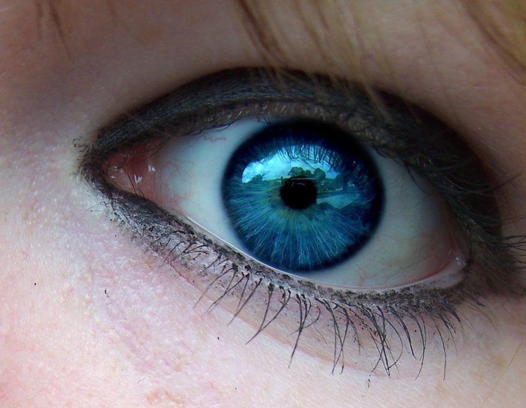 cambiar el color de tus ojos con láser