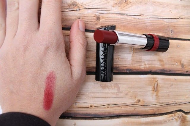Pintalabios the only 1 Rimmel London