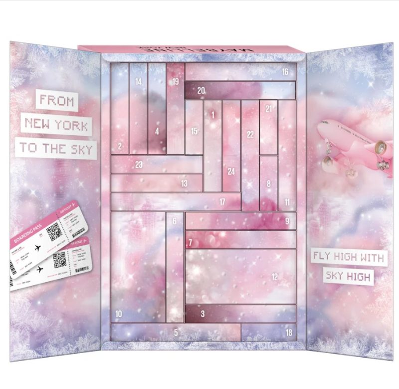 interior contenido calendario adviento Maybelline new york