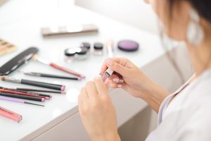 trucos de maquillaje si te suda la cara